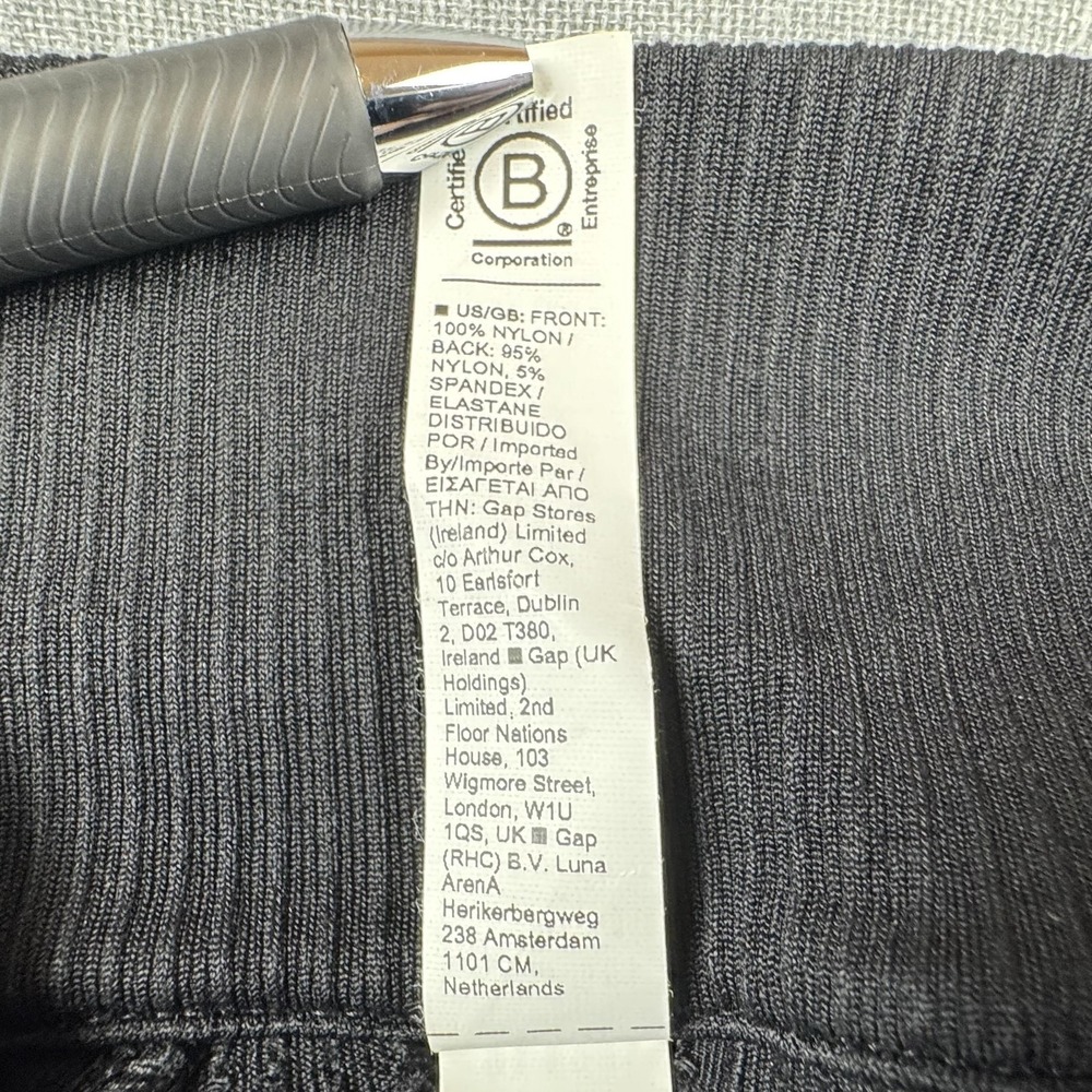 Athleta Flurry Force 2.0 Jacket Womens Small Black Insulated Full Zip Thumbholes - Picture 4 of 8
